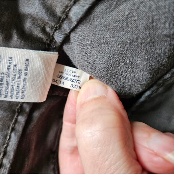 American Eagle Outfitters AEO Slim Straight Gray Denim Skinny Jeans 26/28 - Picture 10 of 11